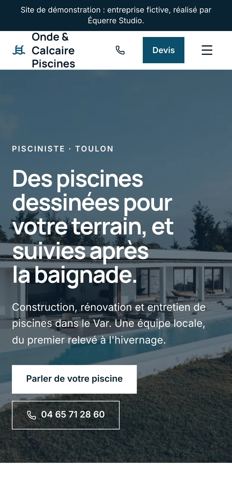 Onde & Calcaire Piscines : page d'accueil du site, sur téléphone